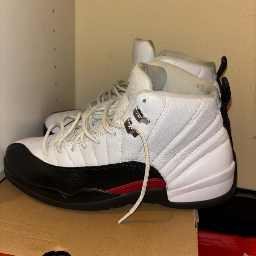 Air Jordan 12 Retro 'Taxi Flip' Size 11.5 CT8013-162